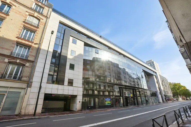 Office in Levallois-Perret for lease - Building Photo - Image 1 of 7