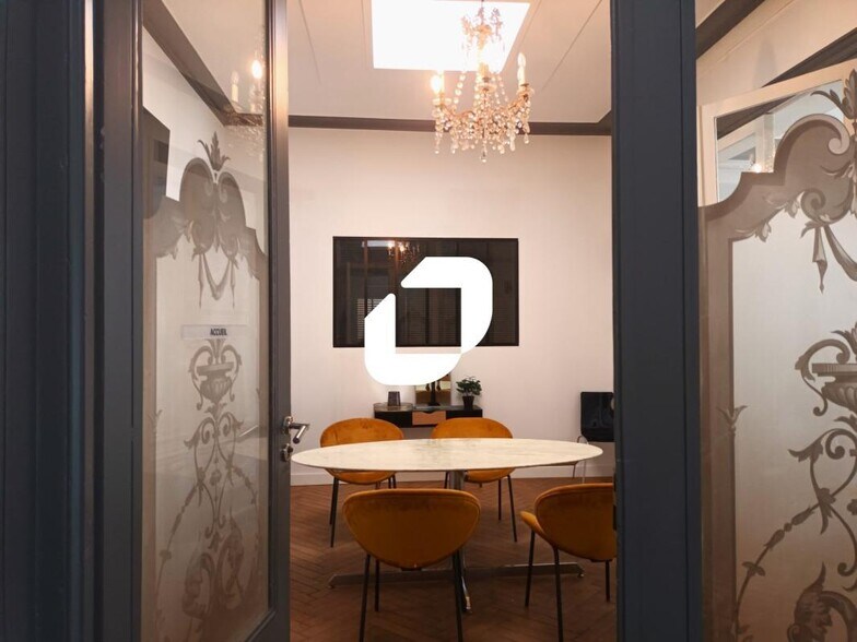 Office in Lille for sale - Interior Photo - Image 2 of 9