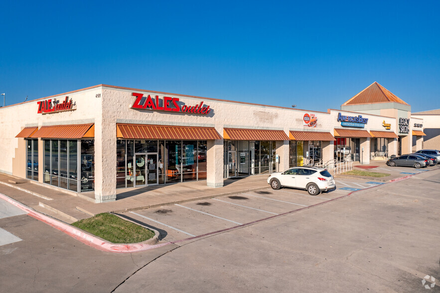 4101-4133 S Cooper St, Arlington, TX for lease - Building Photo - Image 1 of 12