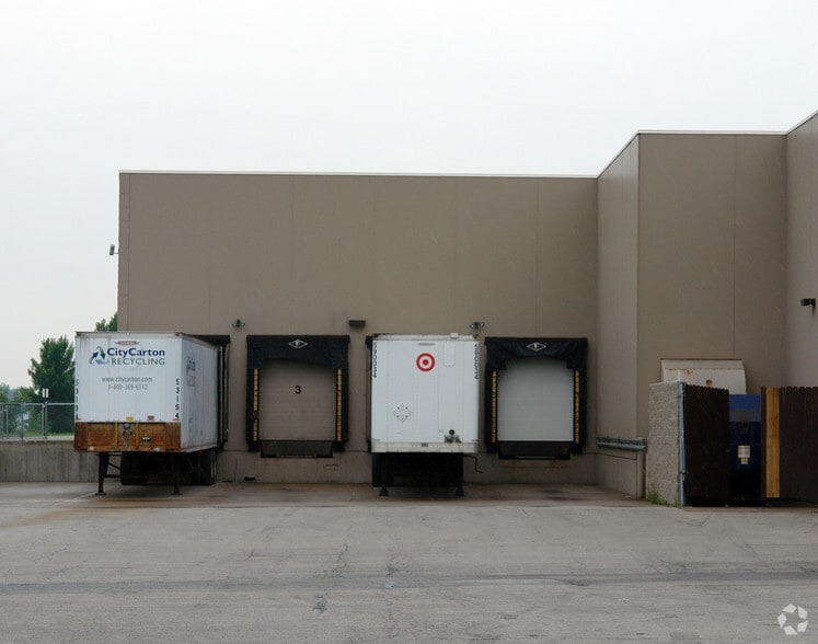 5236 Elmore Ave, Davenport, IA for lease - Building Photo - Image 3 of 5