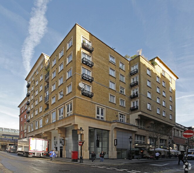 20-24 Southampton St, Londres à louer - Photo principale - Image 1 de 11