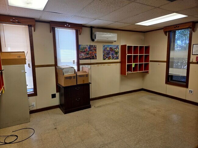 More details for 2222 Belt Line Rd, Garland, TX - Office for Lease