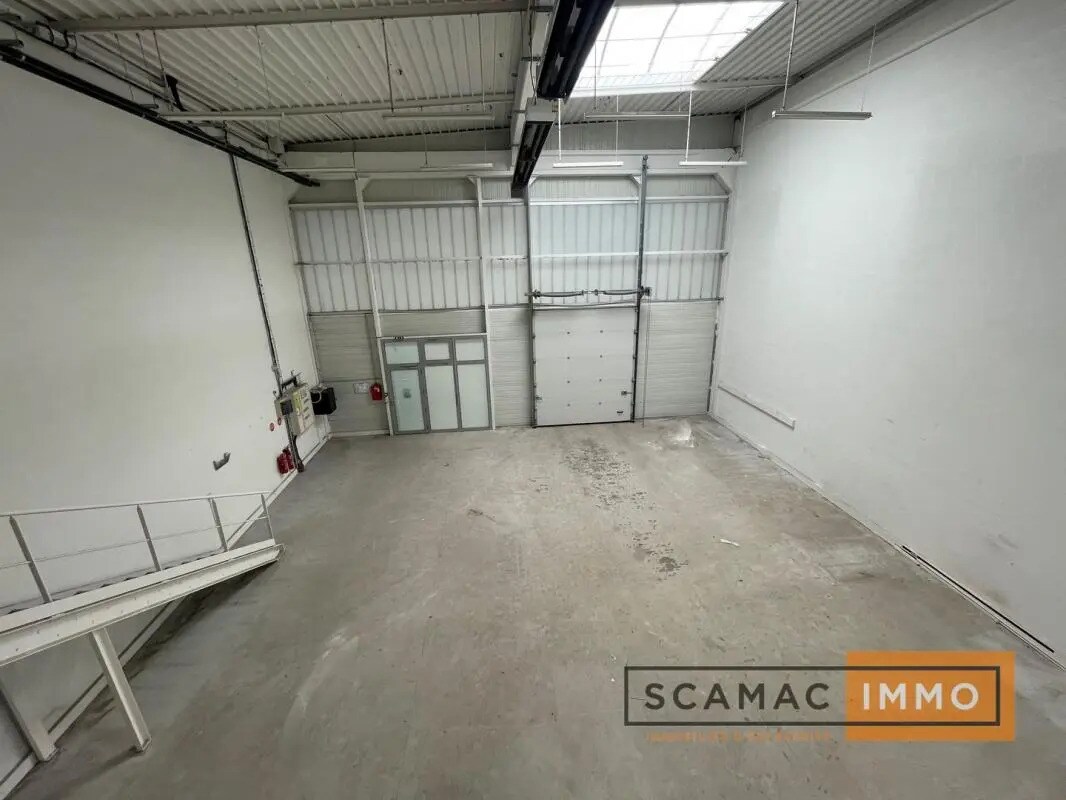 Industrial in Palaiseau for lease Interior Photo- Image 1 of 5