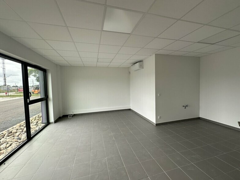 Flex dans Souffelweyersheim à louer - Photo du bâtiment - Image 3 de 10