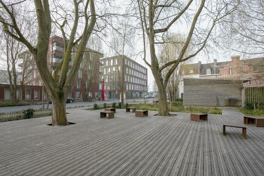 82 Rue Winston Churchill, Lille à louer - Photo du bâtiment - Image 2 de 16