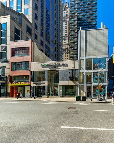 714 & 720 Lexington Avenue portfolio of 2 properties for sale on LoopNet.ca - Building Photo - Image 2 of 11