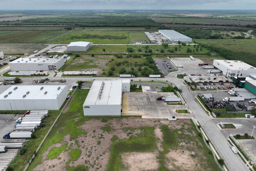 10801 S Palm Dr, Pharr, TX à vendre - Aérien - Image 2 de 5