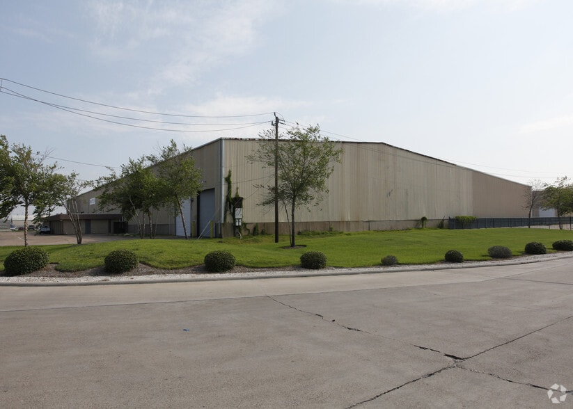 4204 Fidelity St, Houston, TX for lease - Building Photo - Image 2 of 3