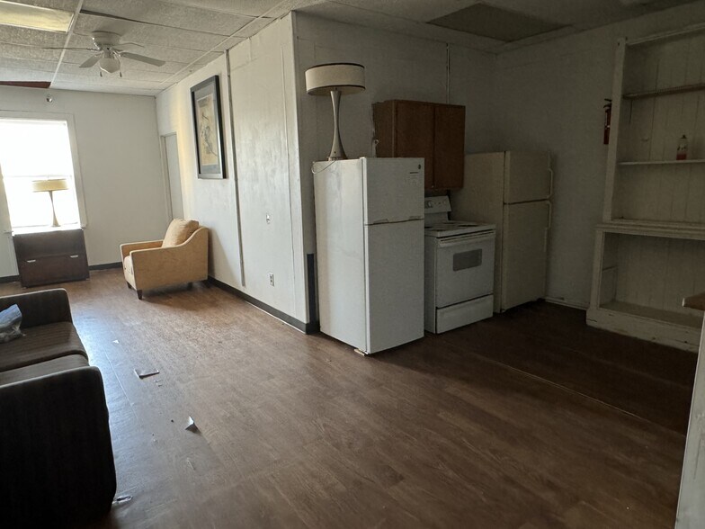 107 N Main St, Kennett, MO for sale - Building Photo - Image 2 of 6