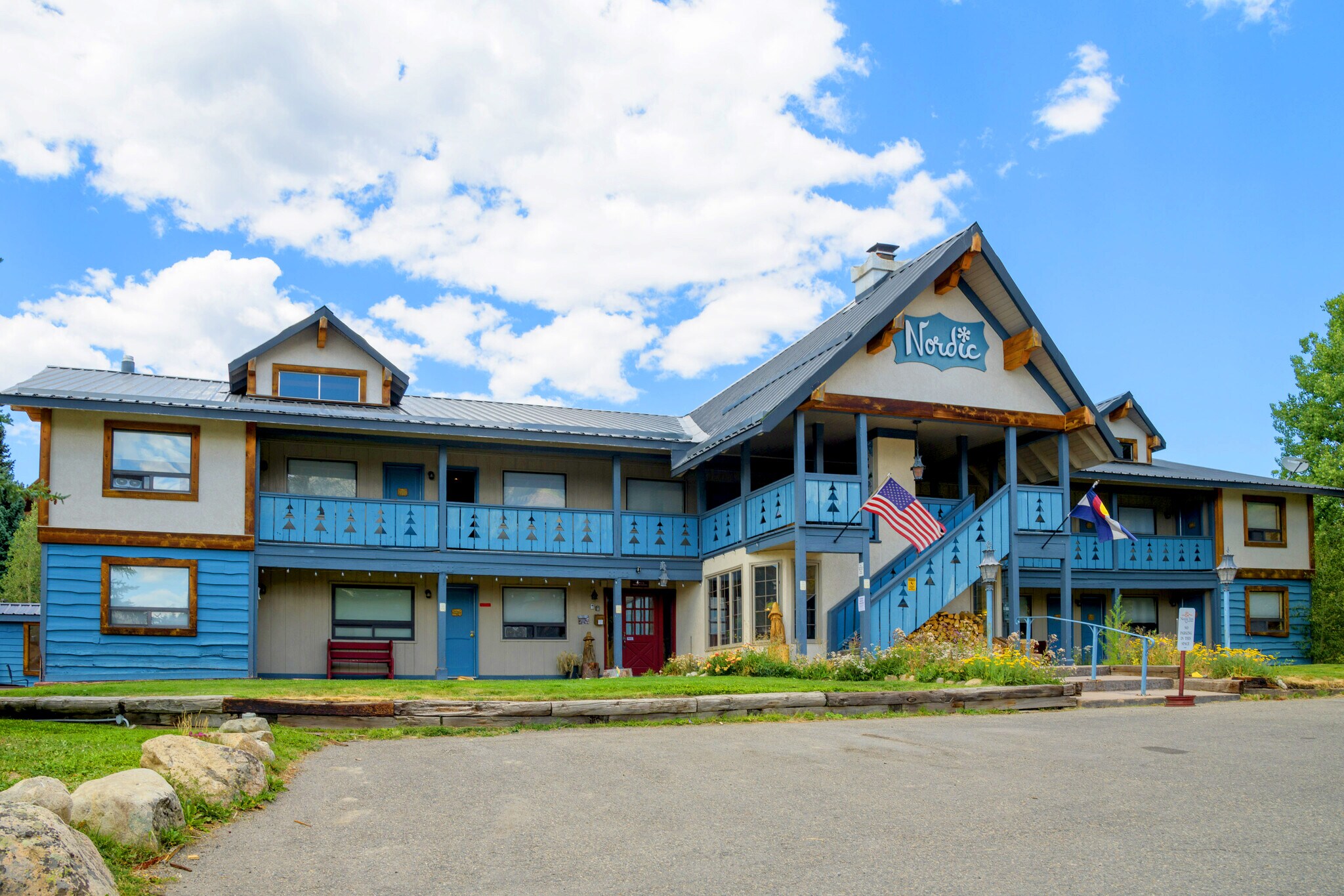24 Treasury Rd, Crested Butte, CO à vendre Photo du bâtiment- Image 1 de 18