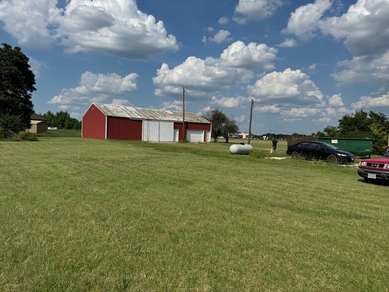 2008 Dayton Germantown Pike, Germantown, OH à vendre - Photo du bâtiment - Image 2 de 9