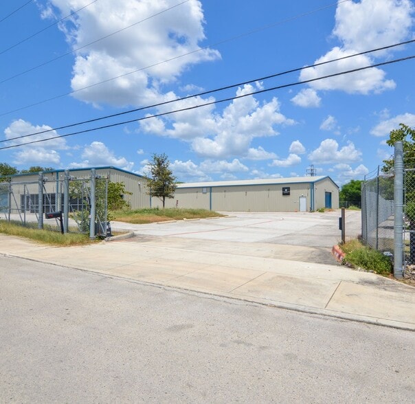 10930 Gabriels Pl, San Antonio, TX for sale - Building Photo - Image 2 of 21