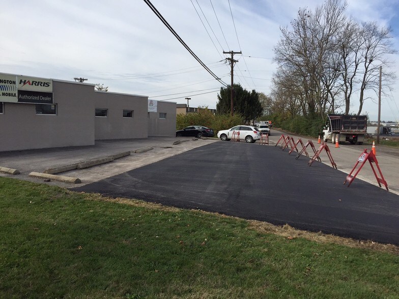 705 Werne Dr, Lexington, KY à louer - Photo du bâtiment - Image 2 de 5