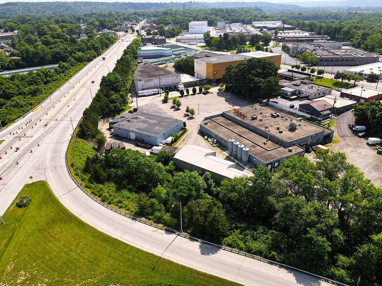 3717 Jonlen Dr, Fairfax, OH à louer - Photo du bâtiment - Image 2 de 37