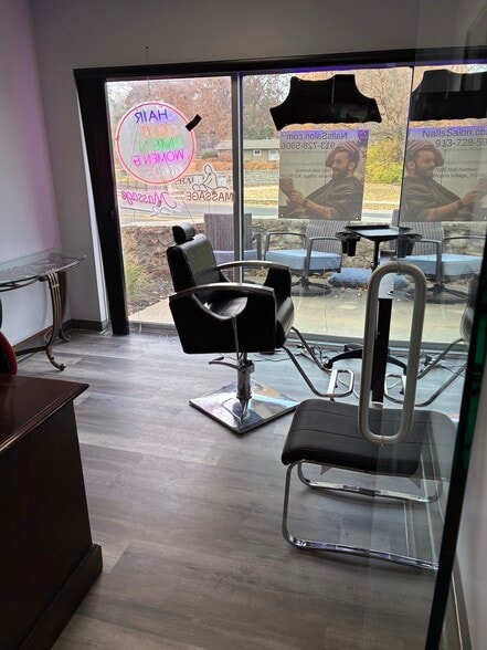 7505 Nall Ave, Prairie Village, KS for sale - Building Photo - Image 3 of 7