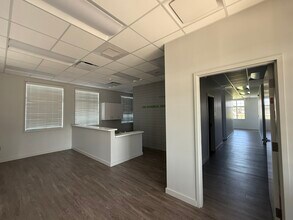 4955 S National Ave, Springfield, MO for sale Interior Photo- Image 2 of 6