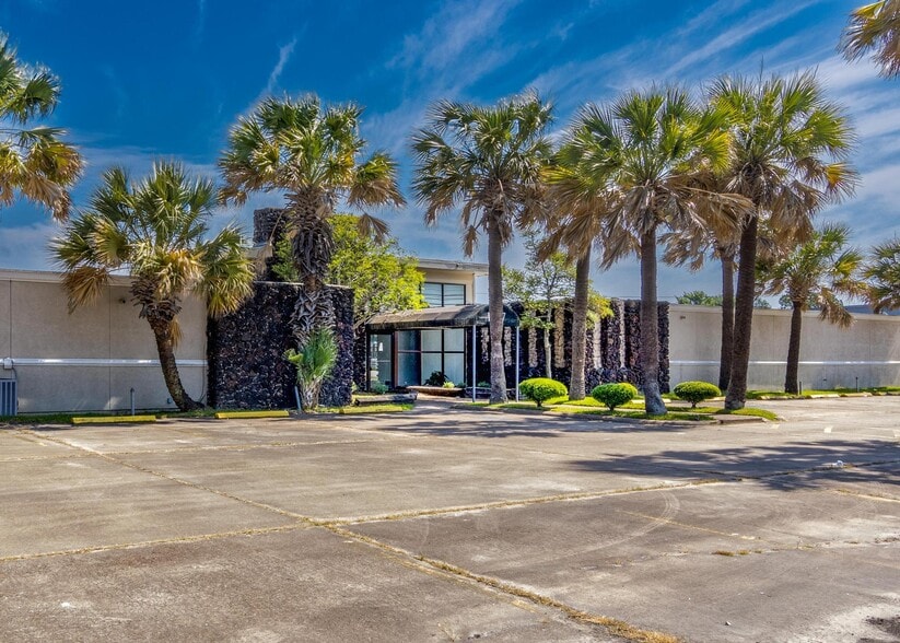 1907 Southmore Ave, Pasadena, TX for sale - Building Photo - Image 2 of 12