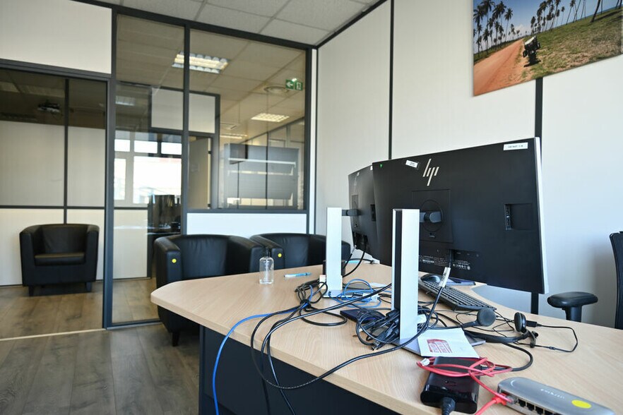 99 Rue De Gerland, Lyon for lease - Interior Photo - Image 3 of 13