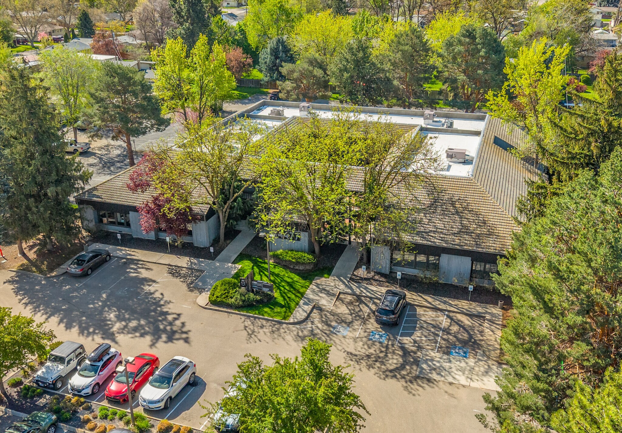 4477 W Emerald St, Boise, ID à vendre Photo du bâtiment- Image 1 de 10