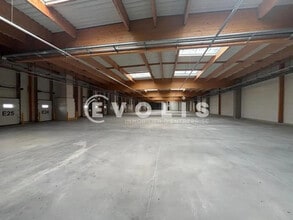 4 Avenue De Montmartin, Corbas for sale Interior Photo- Image 2 of 9