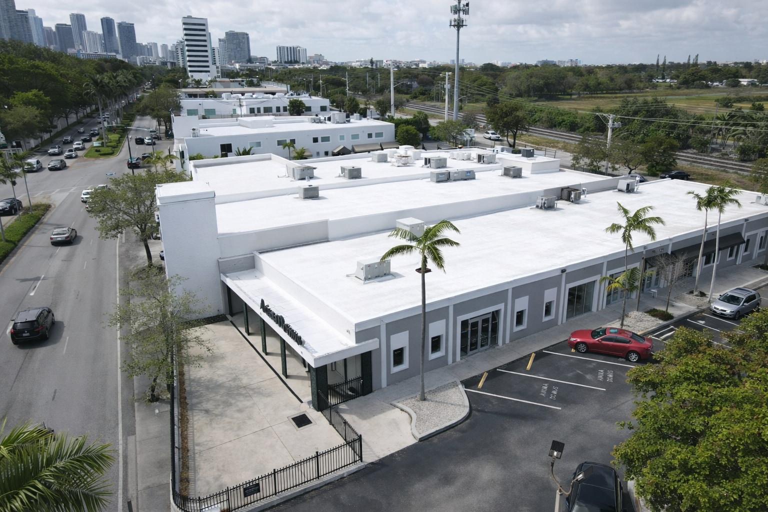 5084 Biscayne Blvd, Miami, FL for lease Primary Photo- Image 1 of 28