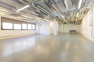 Office in Madrid, Madrid for lease Interior Photo- Image 2 of 17