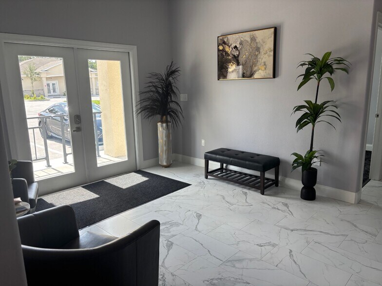 23023 Tabak Ln, Land O' Lakes, FL à louer - Photo du bâtiment - Image 3 de 6