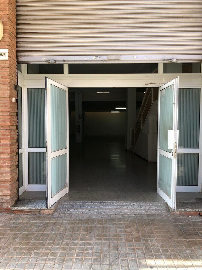 Viladecans, BAR 08840 - Unit 1 - - Interior Photo - Image 1 of 11