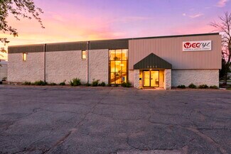 Plus de détails pour 8825 N Xylon Ave, Brooklyn Park, MN - Industriel à vendre