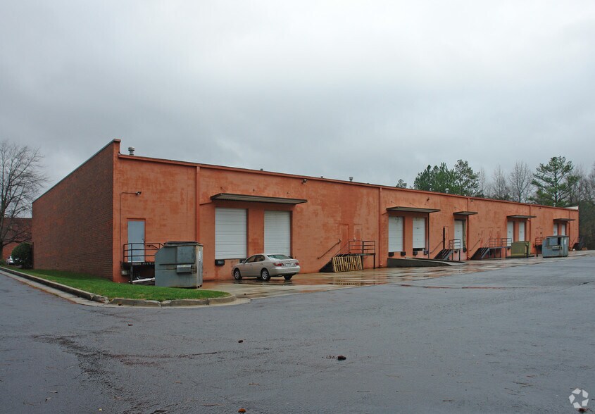 2909 Langford Rd, Norcross, GA à louer - Photo du bâtiment - Image 2 de 5