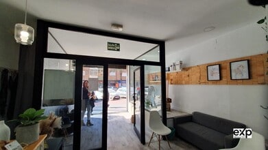 Retail in Paterna, Valencia for lease Interior Photo- Image 1 of 7
