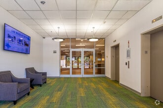 4800-4850 E Street Rd, Trevose, PA à louer Photo intérieure- Image 2 de 10