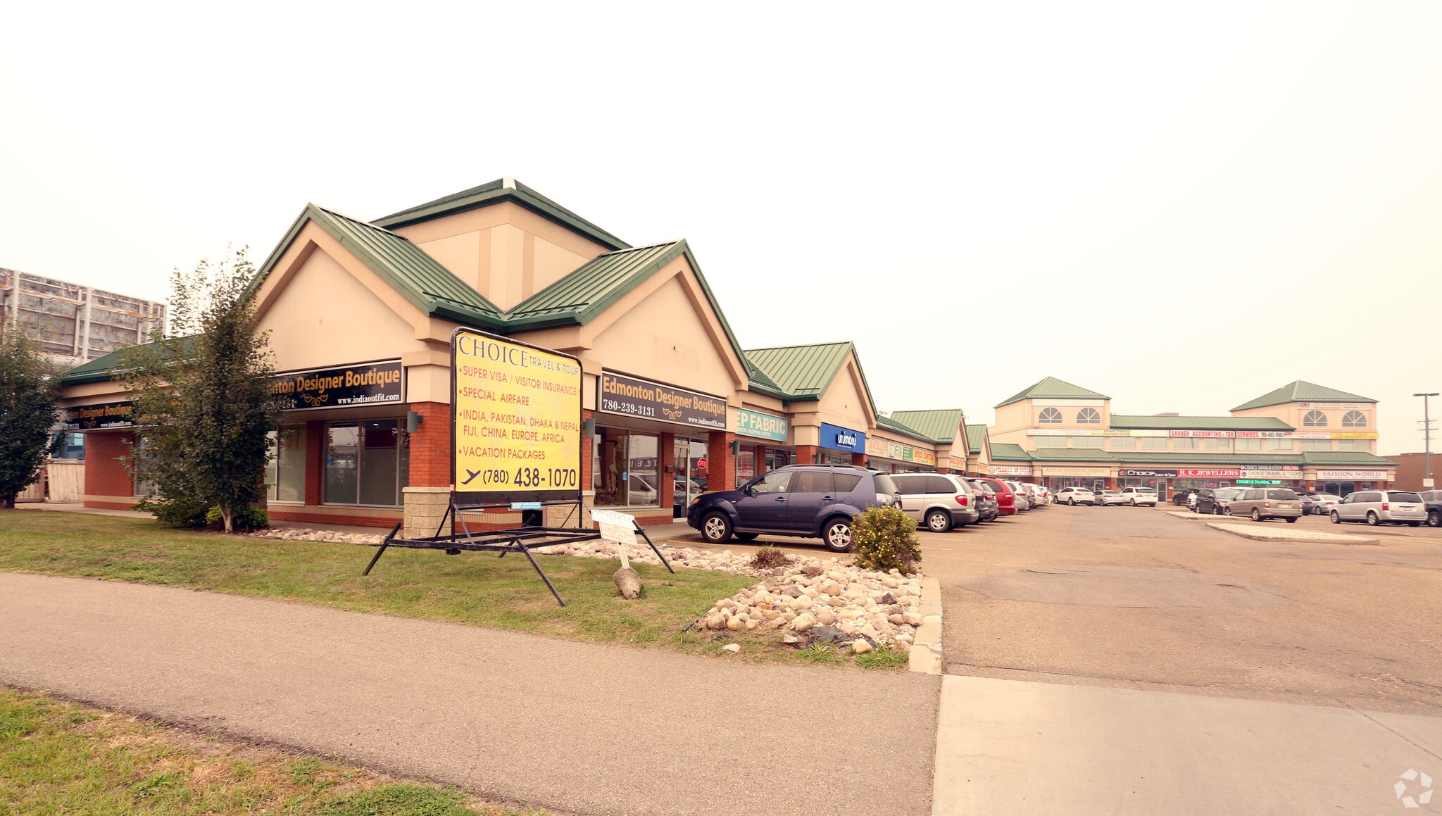 9258 34 Av NW, Edmonton, AB for lease Primary Photo- Image 1 of 4
