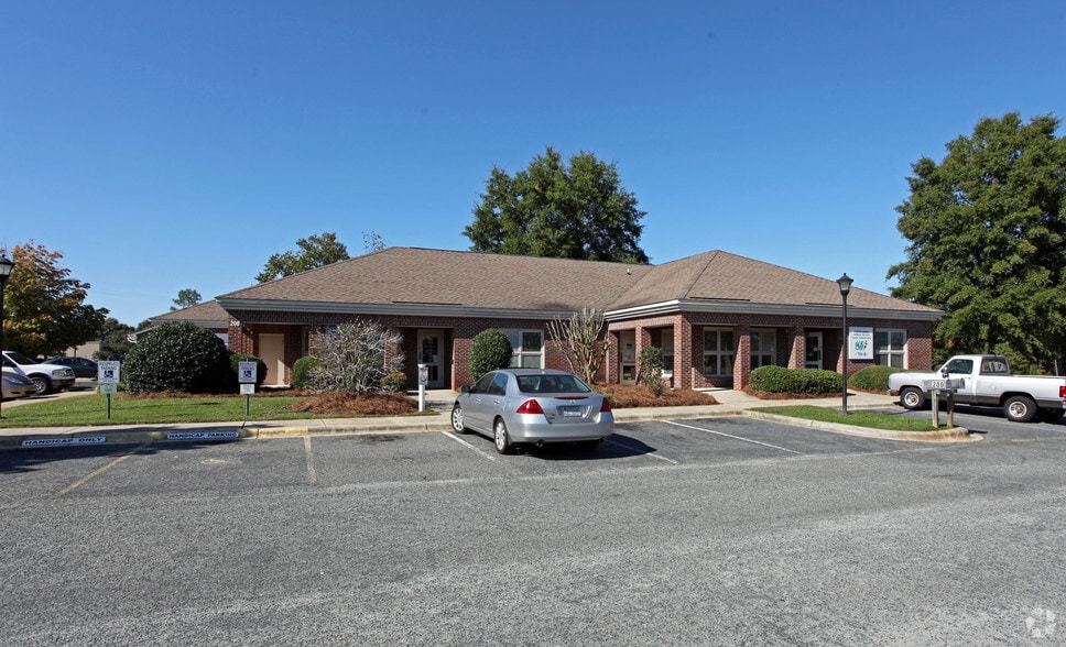 701 E Roosevelt Blvd, Monroe, NC for lease - Building Photo - Image 1 of 5