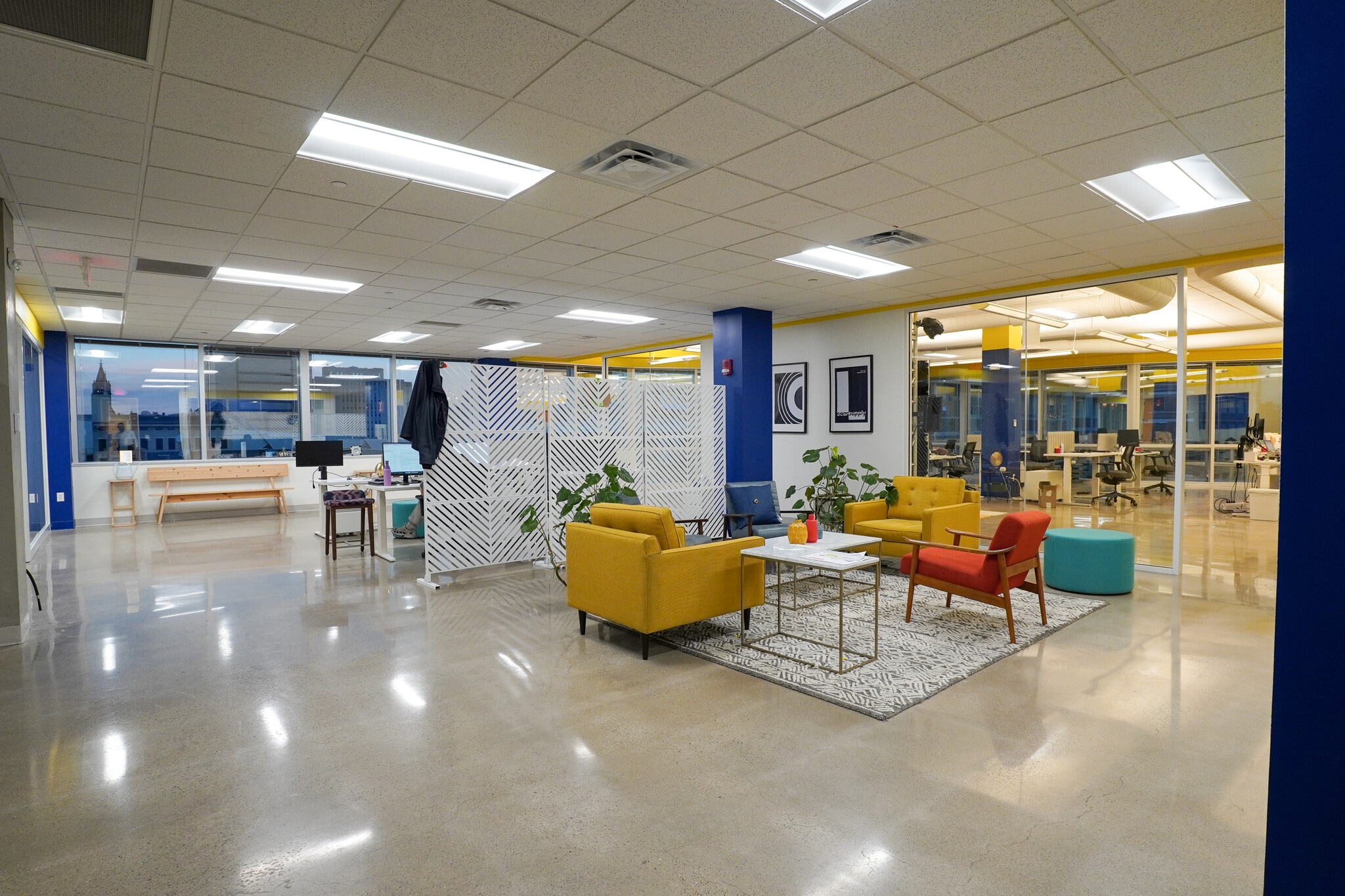 302 W 3rd St, Cincinnati, OH à louer Photo intérieure- Image 1 de 13