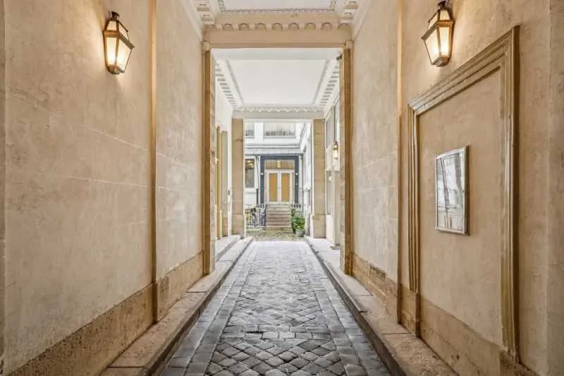 19 Rue De Cléry, Paris for lease - Building Photo - Image 3 of 6