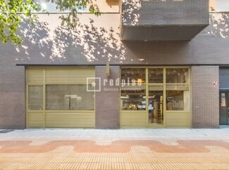 Plus de détails pour Multi-résidentiel à vendre
