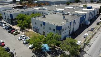 Plus de détails pour Local d'activités à louer