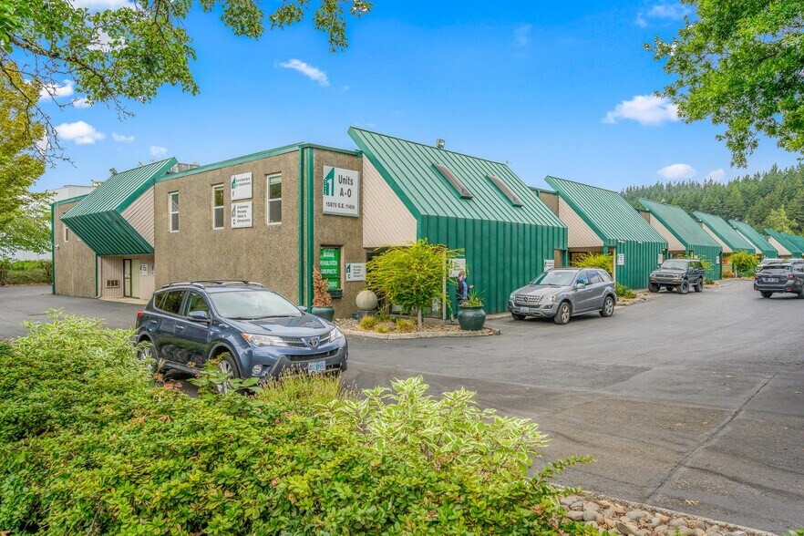 15635-15850 SE 114th Ave, Clackamas, OR à louer - Photo du bâtiment - Image 3 de 10