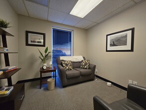 210-230 Collingwood Dr, Ann Arbor, MI for lease Interior Photo- Image 2 of 5