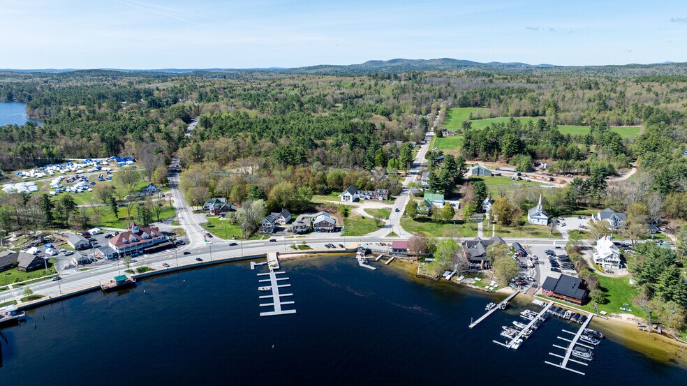 894 Roosevelt Trail, Naples, ME à vendre - Photo du bâtiment - Image 2 de 17