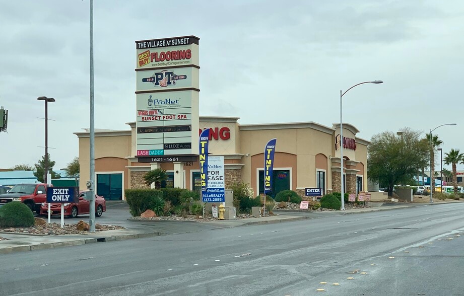 1651 E Sunset Rd, Las Vegas, NV for lease - Building Photo - Image 1 of 7