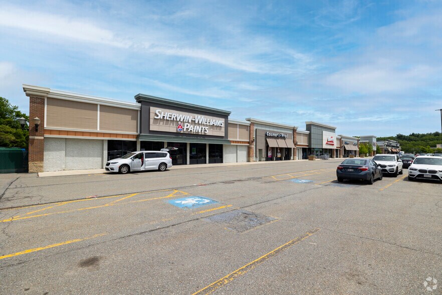 975 Merriam Ave, Leominster, MA for lease - Primary Photo - Image 1 of 5