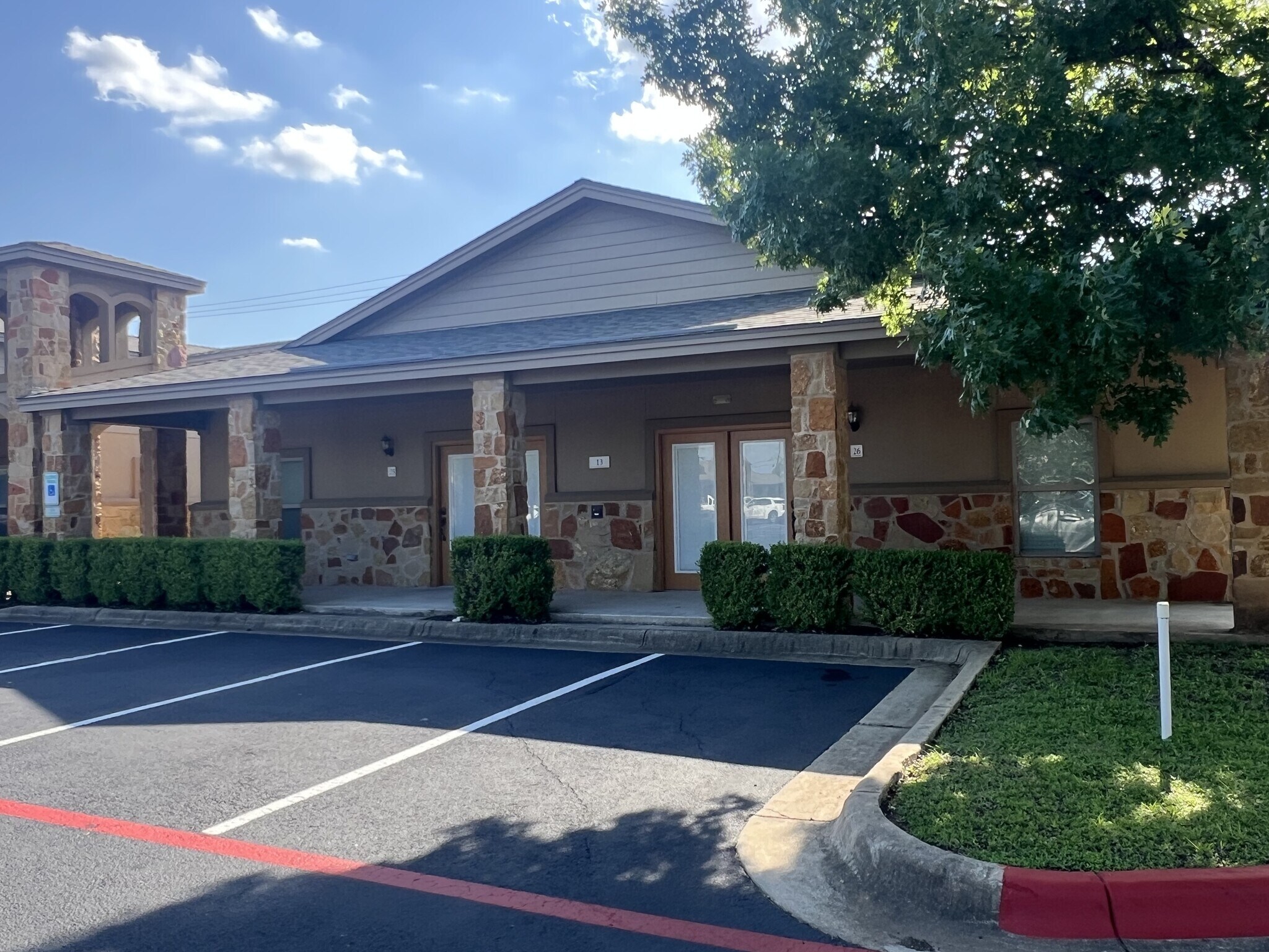2851 Joe Dimaggio Blvd, Round Rock, TX for lease Building Photo- Image 1 of 18