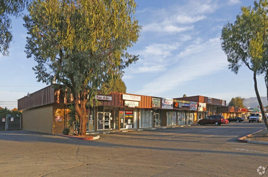 2231-2241 Story Rd, San Jose, CA à louer - Photo du bâtiment - Image 1 de 3