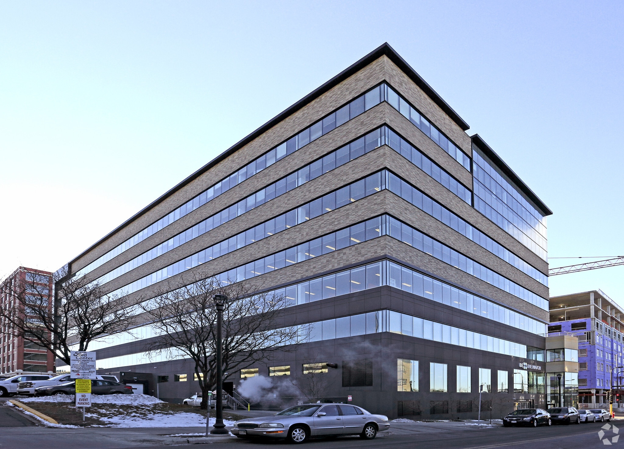 500 N 5th St, Minneapolis, MN à louer Photo du bâtiment- Image 1 de 10