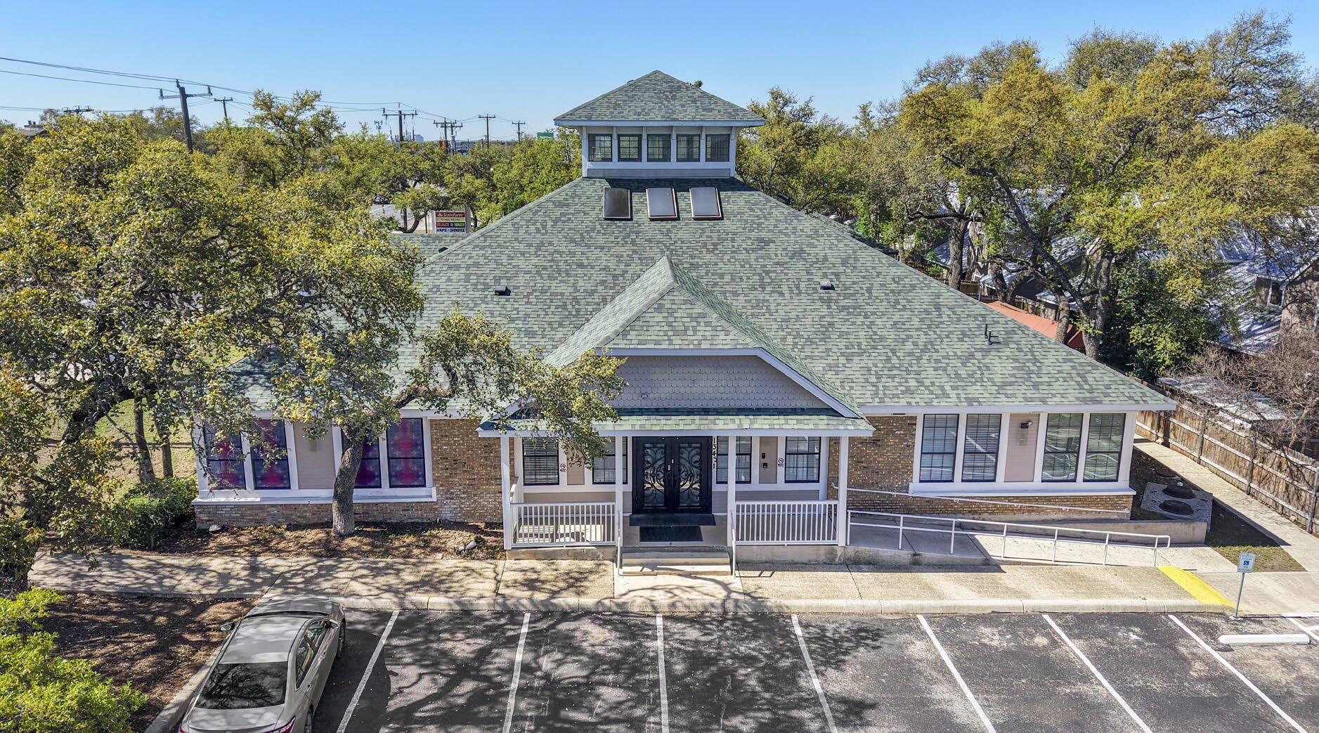 13431 Blanco Rd, San Antonio, TX à louer Photo du bâtiment- Image 1 de 10