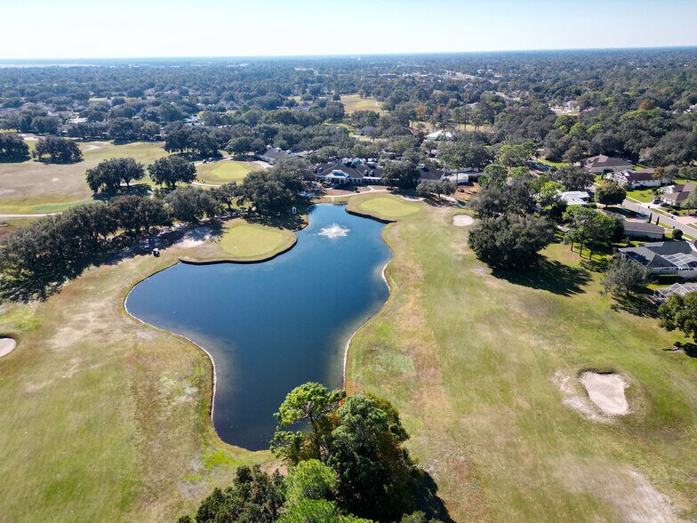 4460 Golf Club Ln, Spring Hill, FL à vendre - Photo du bâtiment - Image 3 de 70