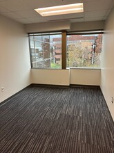 12850 Middlebrook Rd, Germantown, MD à louer Photo intérieure- Image 2 de 6