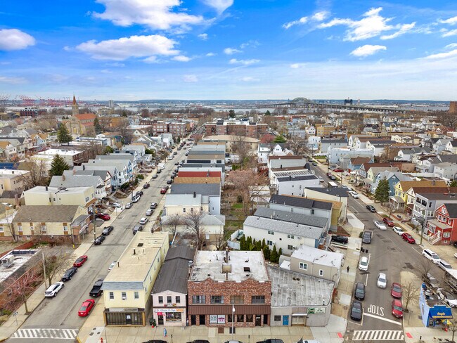 More details for 993-995 Broadway, Bayonne, NJ - Retail for Sale